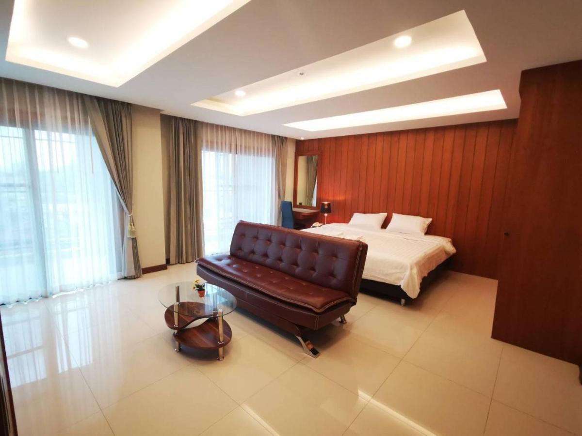 Private 111 Square Meters 2 Bedrooms City Chiangmai Chiang Mai Exteriör bild
