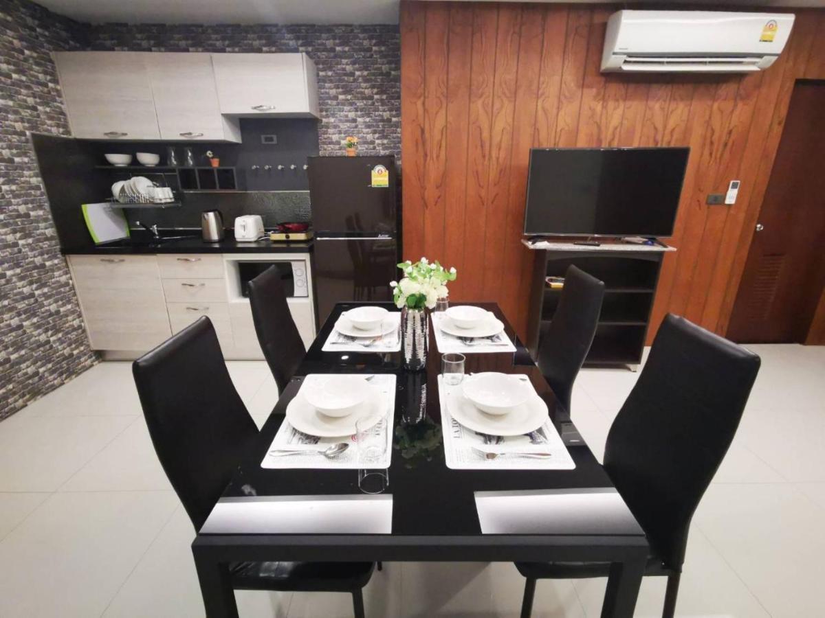 Private 111 Square Meters 2 Bedrooms City Chiangmai Chiang Mai Exteriör bild
